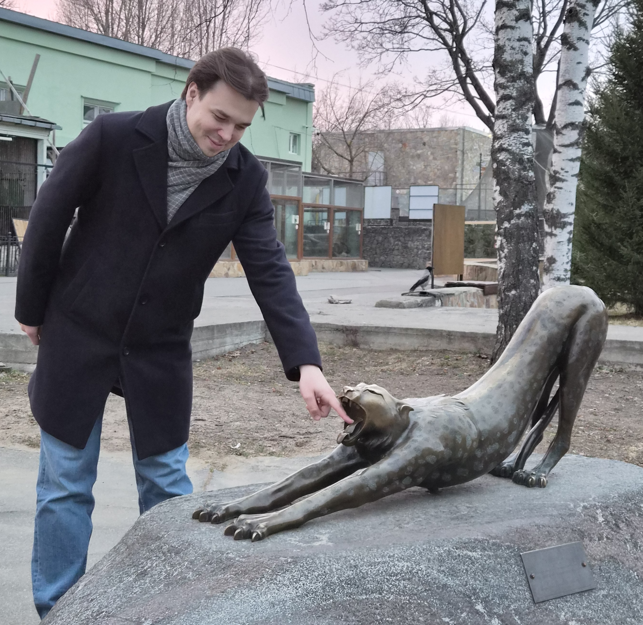 Валера и бронзовая кошка